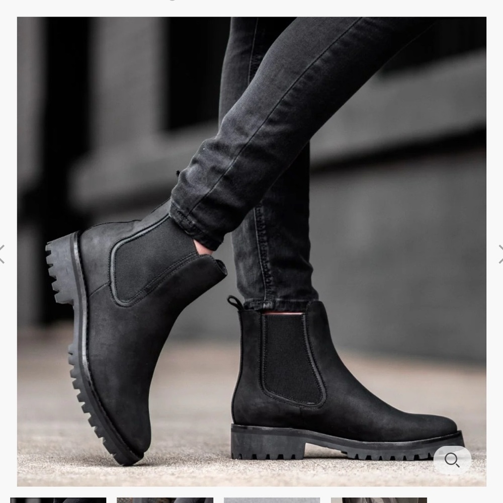 Thursday Chelsea boots
